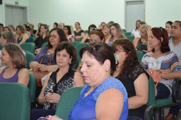 Professores concluem curso de especialização em alfabetização