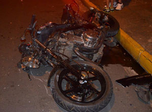 Motociclista fica gravemente ferido em acidente no cruzamento na Av. Brasil