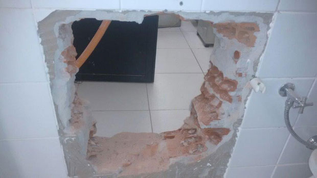 Ladrões estouram parede e roubam cofre de comércio em Tupã