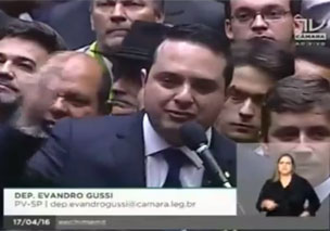 Deputado tupãense vota a favor do impeachment da presidente Dilma