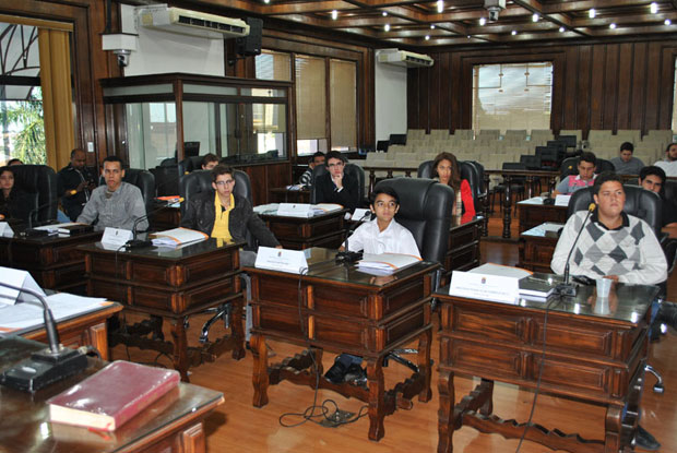 Câmara Municipal divulga estudantes selecionados no Parlamento Jovem