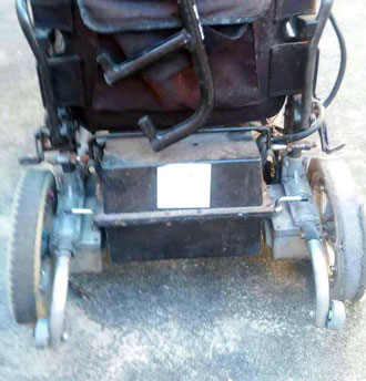 Amigos vendem rifas para reformar cadeira de rodas de tupãense