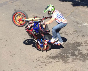 II Tupã Moto Rock reúne cerca de mil pessoas na Praça da Bandeira