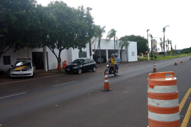 Base de Tupã tem aplicado, em média, 3 multas por dia por farol desligado