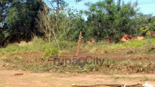 Grupo de sem terras invade área da antiga Fepasa em Tupã