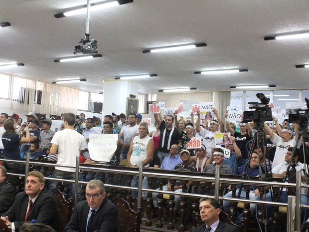 Votação de projeto que libera rodeios em Jaú causa confusão na Câmara