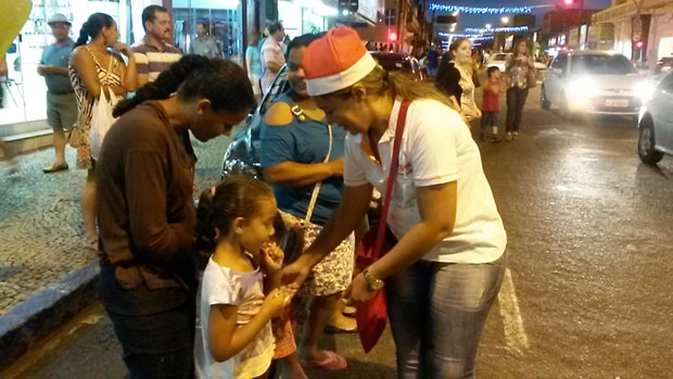 Comércio começa atender à noite a partir desta semana