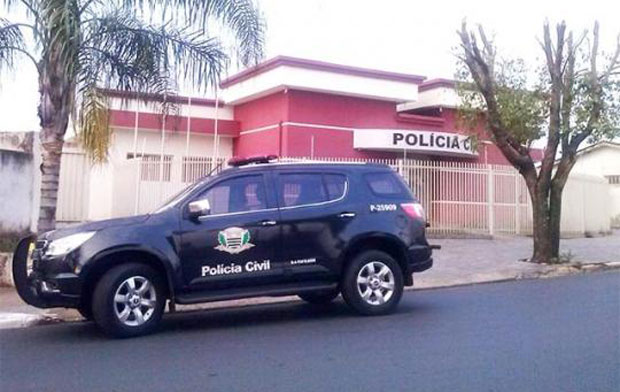 Polícia prende dupla acusada de praticar 16 crimes