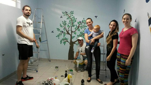 Voluntários se unem para reformar sala infantil do Hospital São Francisco