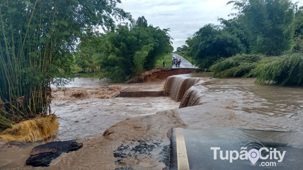 Chuva interdita vicinal que liga Tupã a Queiroz