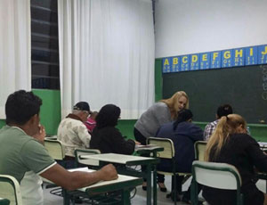 Matrículas para Educação de Jovens e Adultos se encerram nesta sexta