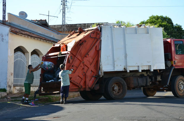 Coleta de lixo seguirá normalmente durante o carnaval