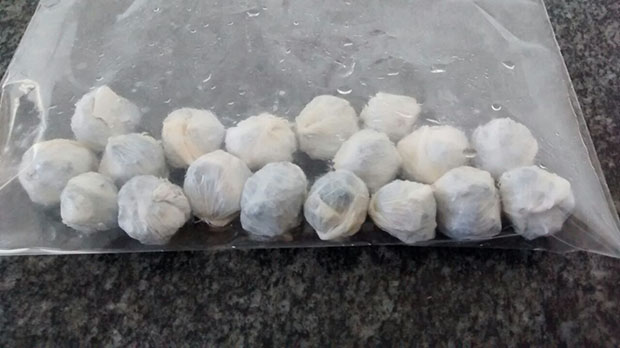 Homem é preso com 18 porções de maconha no estômago em Tupã