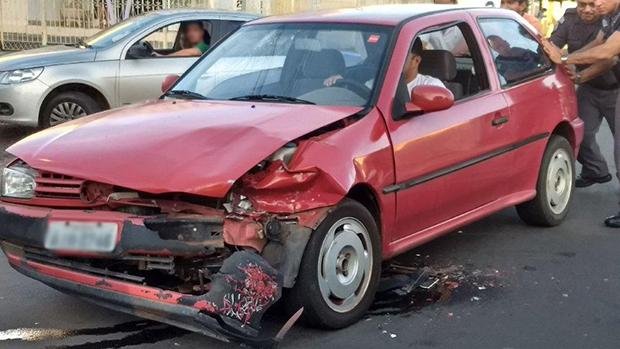 Mulher fica ferida em colisão no Centro de Tupã