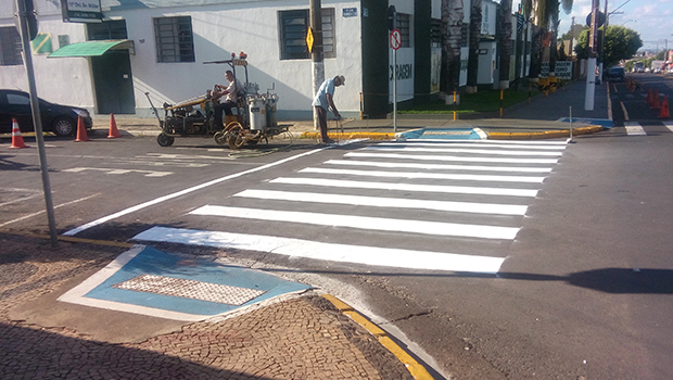 Prefeitura vai construir travessia elevada na rua Caingangs