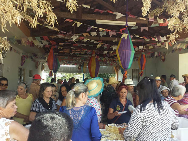 Festa Julina animou Casa dos Velhos e Núcleo de Atenção à Terceira Idade