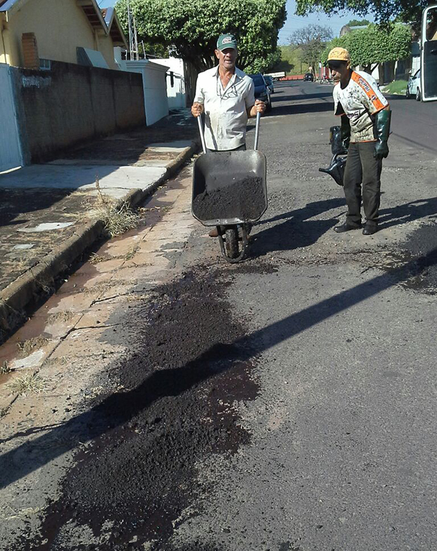 Prefeitura conta com 5 equipes para a Operação Tapa-Buracos