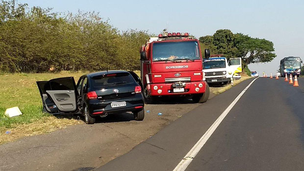 Três ficam feridos em acidente próximo a saída de Parnaso