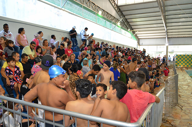 Abertura do 1º Jogos Internúcleos lotou Complexo Aquático do CEI