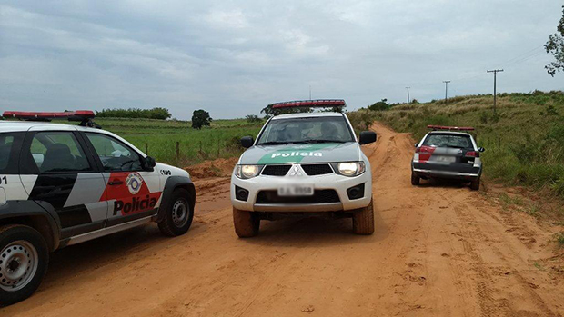 Jovem de 23 anos é preso com arma de fogo após tentar fugir da PM em Tupã