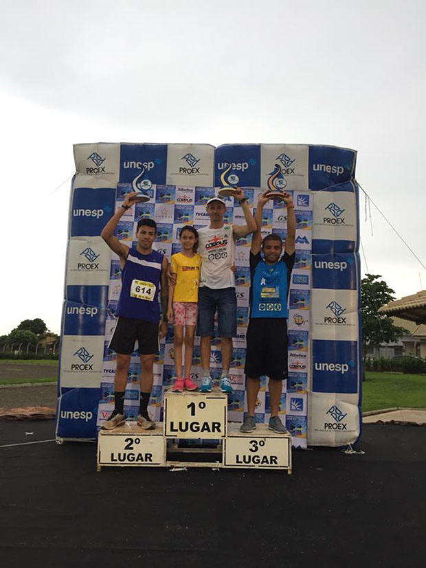 Atleta tupãense conquista o pódio e vence corrida em Tupã