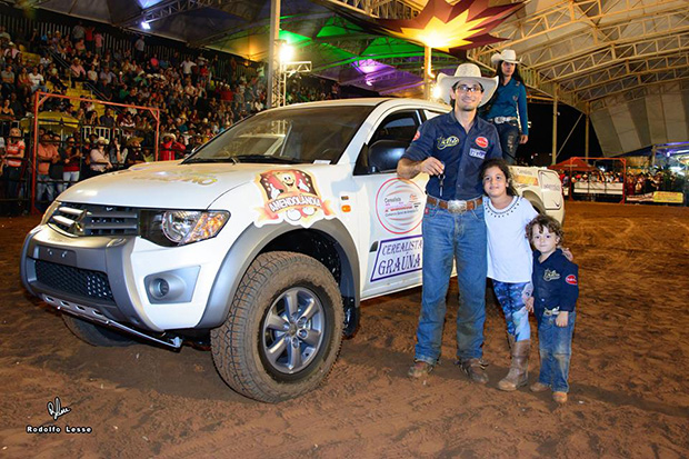 Peão de Andradina fatura 1º Herculândia Rodeo Fest