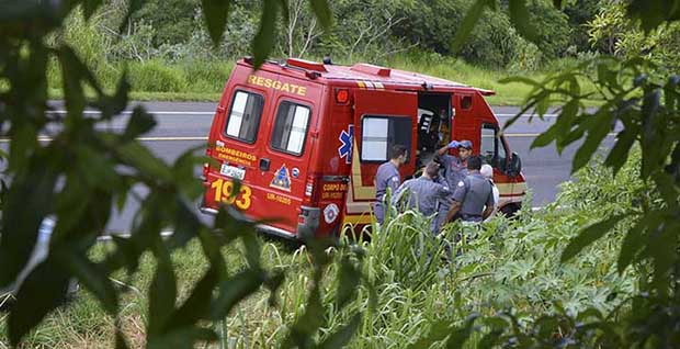 Casal sofre acidente após idosa dormir ao volante