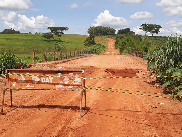 Prefeitura interdita estrada da Ponte Alta após fortes chuvas