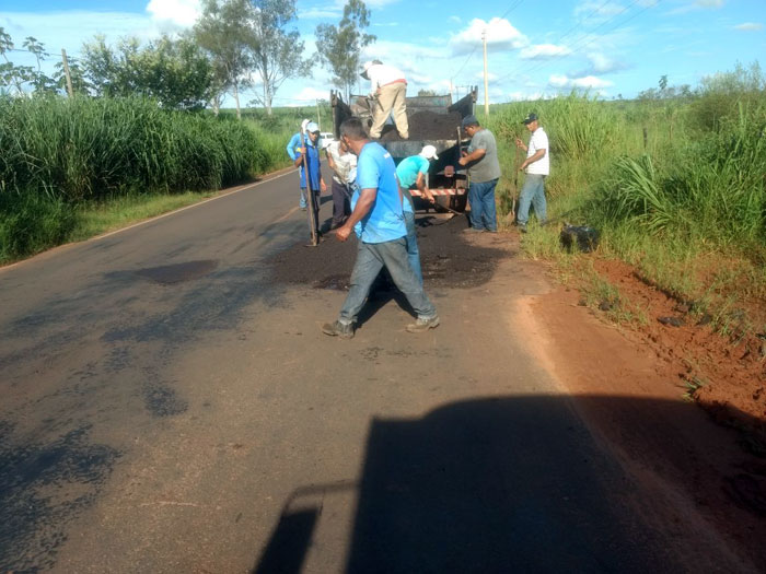 Operação Tapa-Buracos irá atender mais de 15 bairros neste mês