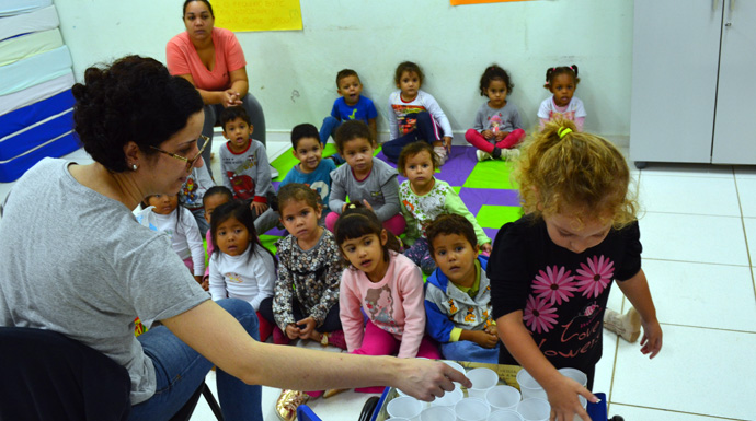 Escolas e creches municipais têm programação especial de Dia das Mães