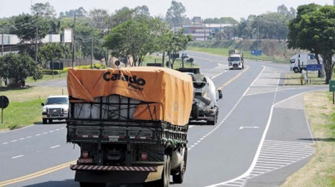 Anúncio da obra do trevo da Camap completa 4 anos