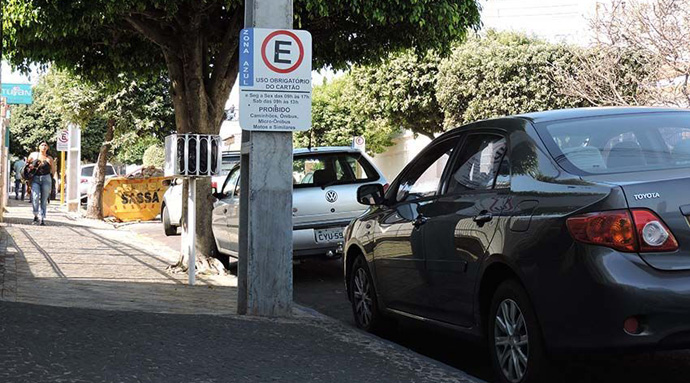 Greve dos Caminhoneiros afeta venda de cartelas da Zona Azul, em Tupã