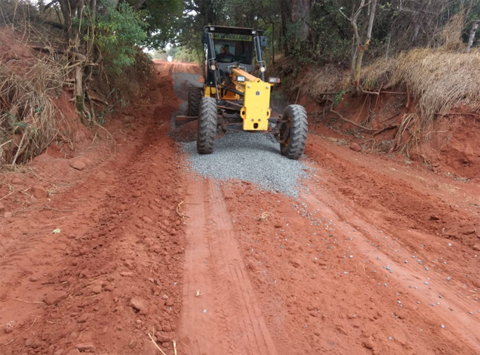 Secretaria de Obras já concluiu melhorias na estrada do Marquezin