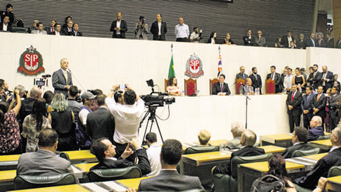 Gastos pessoais de deputados eleitos por Tupã superam verbas doadas à cidade