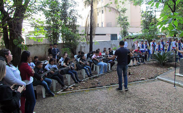 Solar recebeu grande público para homenagem ao fundador da cidade