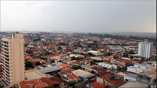 Semana começa com tempo nublado e chuva em Tupã e região