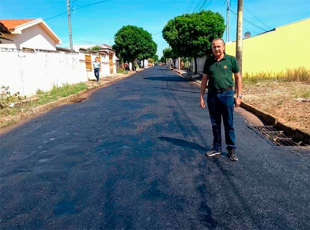 Ruas São Paulo e Marília recebem novo recapeamento asfáltico