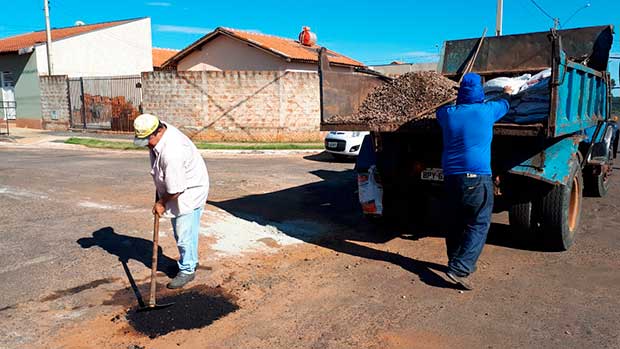 Prefeitura retoma serviços da Operação Tapa-Buracos