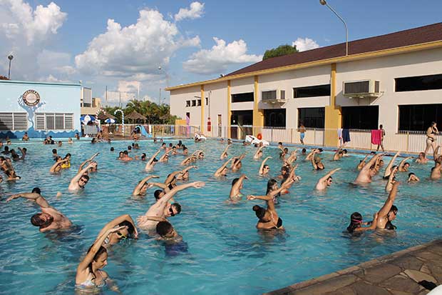 Clube dos Comerciários realiza série de atividades durante o verão