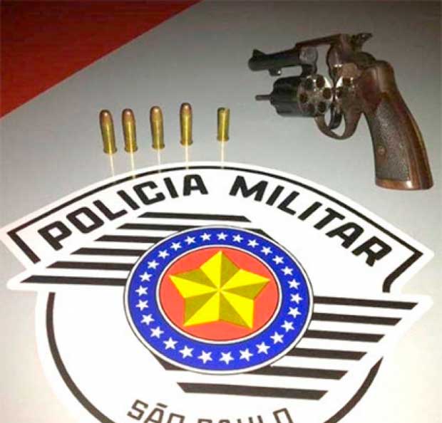 Morador de Herculândia é detido com arma de fogo e munições