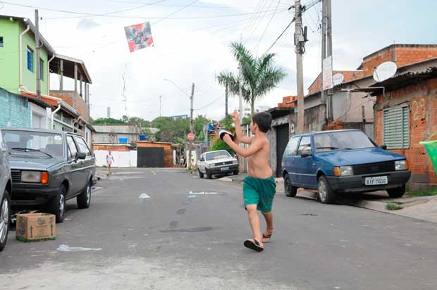 Lei municipal proíbe fabricação e comércio de cerol sob pena de multa