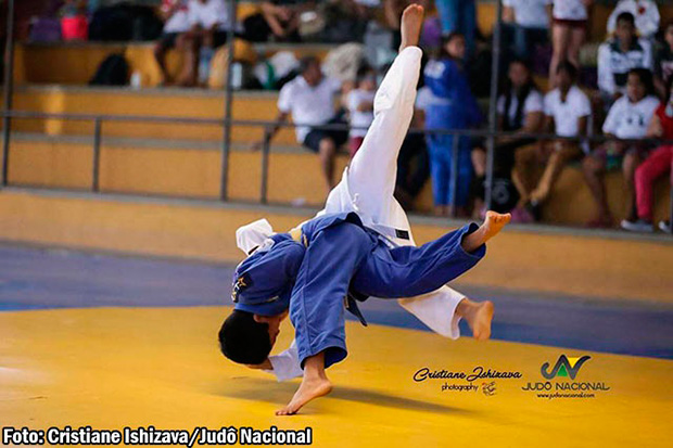 Judoca Enzo Trombini representará o Brasil em competições na Espanha e Portugal