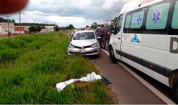 Pedestre morre após ser atropelado na SP 294, em Paulópolis