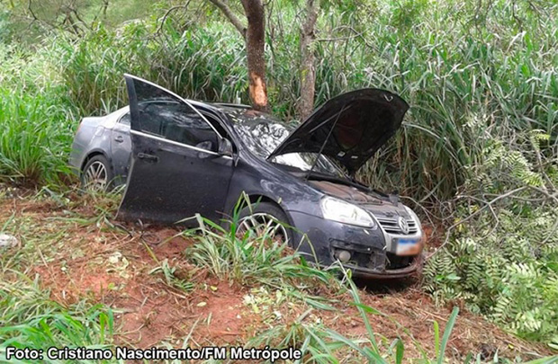 Acidente na SP-425 em Rinópolis deixa uma pessoa ferida