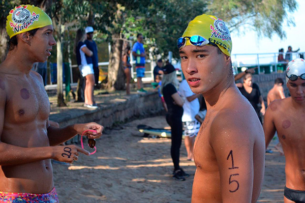 Pompeense Enzo é ouro no Brasileiro e na Copa Brasil de maratona aquática