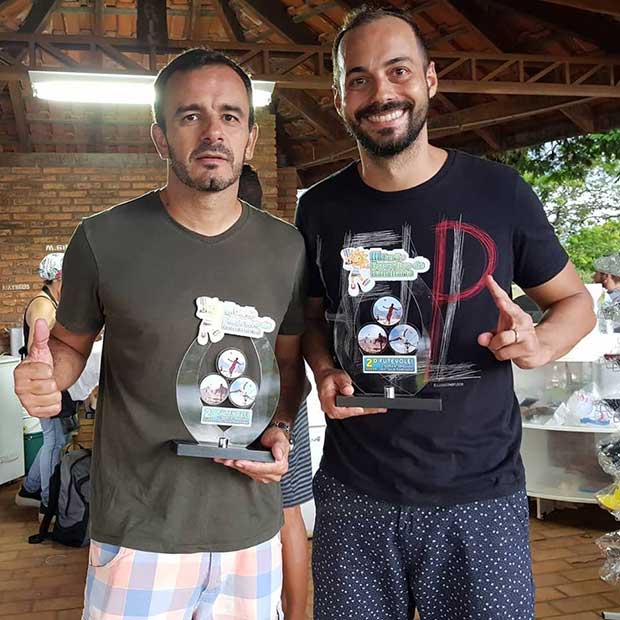 Dupla de Tupã é vice-campeã em competição regional de Futevôlei