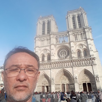 Professor da Unesp de Bauru (SP) estava dentro da Notre-Dame quando a catedral foi esvaziada