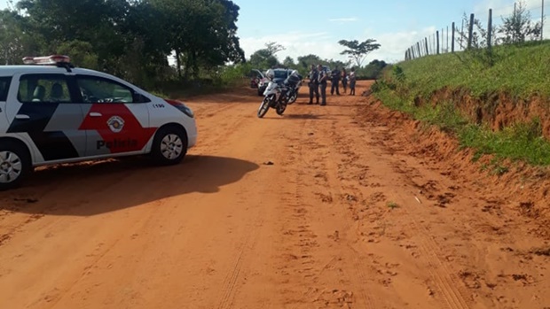 Homem de 55 anos é encontrado morto em estrada de João Ramalho