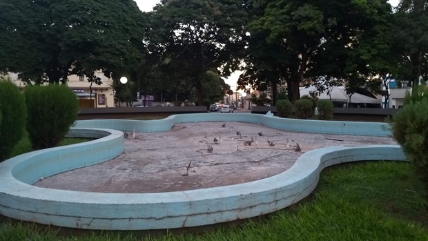 Praça da Bandeira precisa de adequações