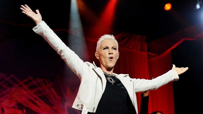 Vocalista do Roxette morre aos 61 anos após luta contra o câncer